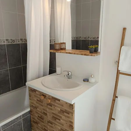 Appartement Lumineux Hypercentre - *